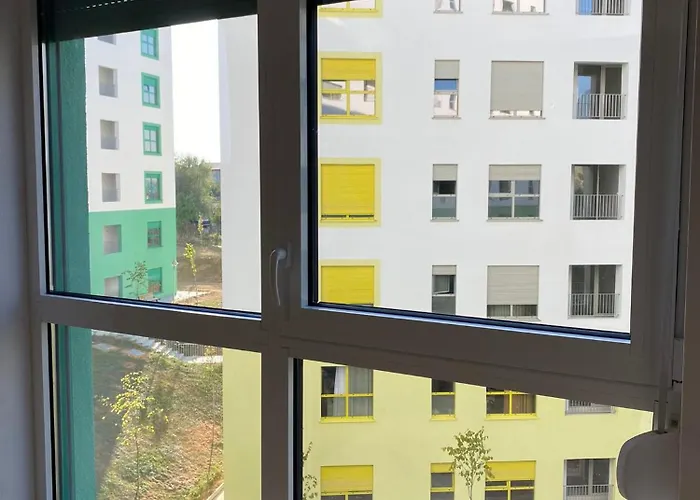 Kaimi Gemstone - 24h Check In