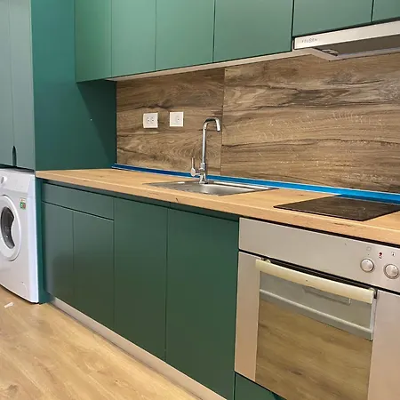 Kaimi Gemstone - 24h Check In טיראנה