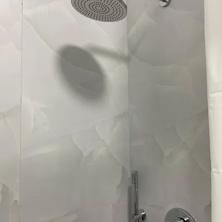 Kaimi Gemstone - 24h Check In * טיראנה